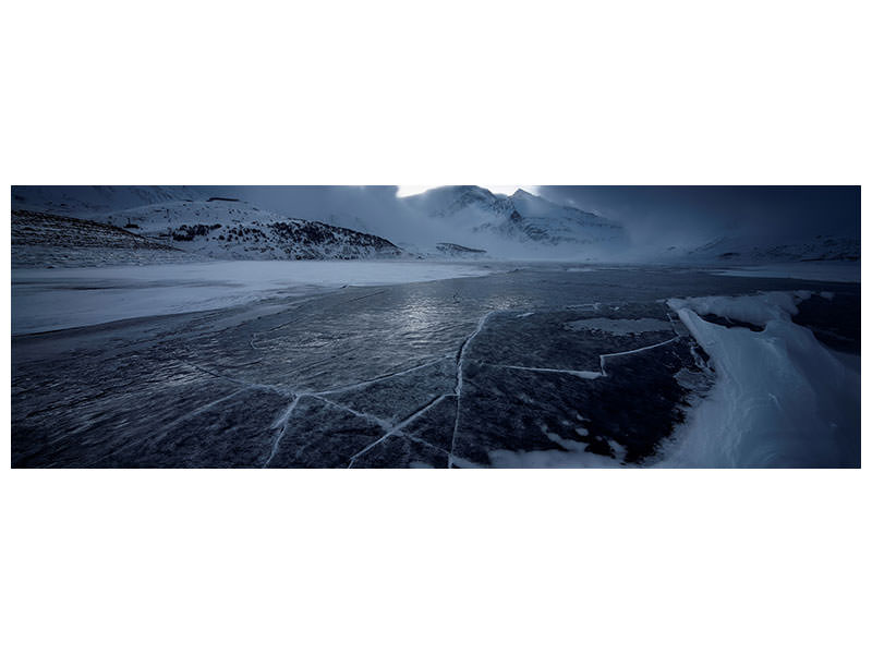 panoramic-canvas-print-the-grip-of-ice