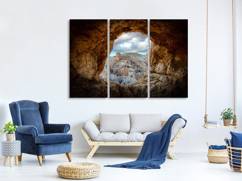 3-piece-canvas-print-a-hole-in-the-wall