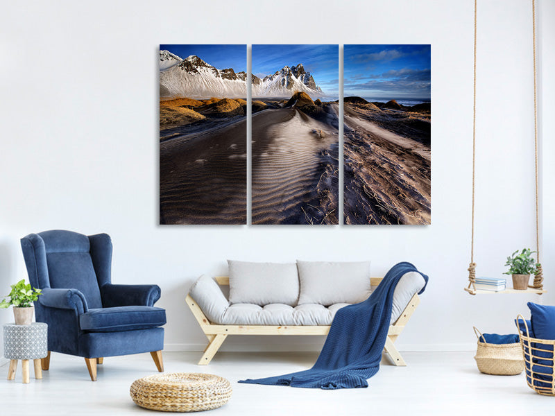 3-piece-canvas-print-frosted-dunes-and-shattered-peaks