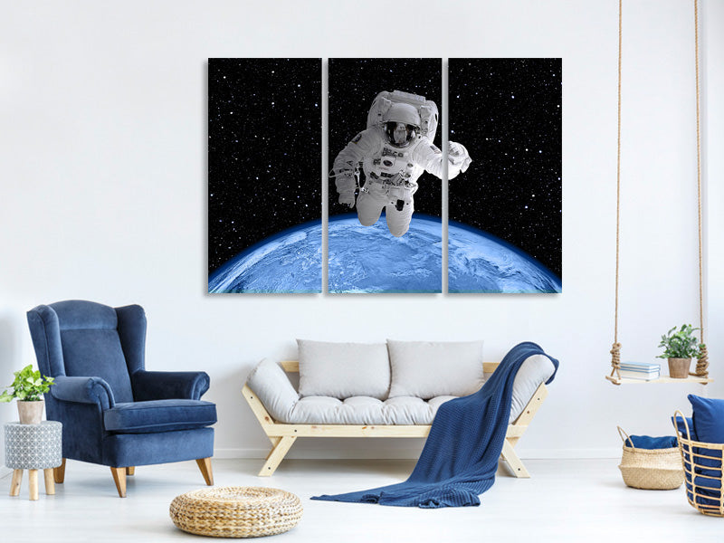 3-piece-canvas-print-in-the-spacesuit