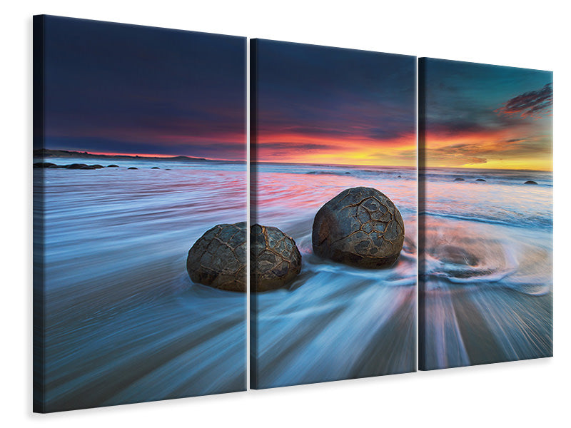 3-piece-canvas-print-moeraki-boulders-ii