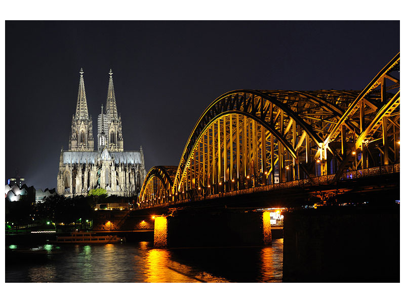 canvas-print-at-night-in-cologne