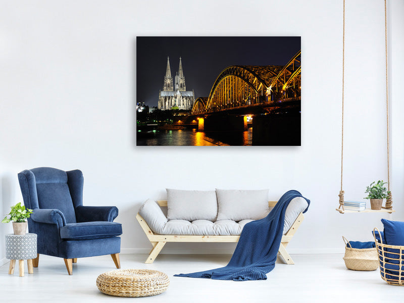 canvas-print-at-night-in-cologne