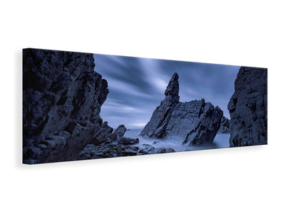 panoramic-canvas-print-crescent-head