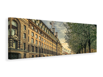 panoramic-canvas-print-last-daylights-at-the-london-eye