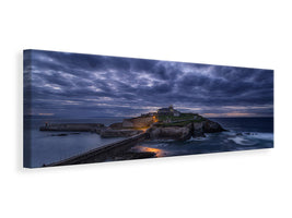 panoramic-canvas-print-ultimas-luces-en-el-faro